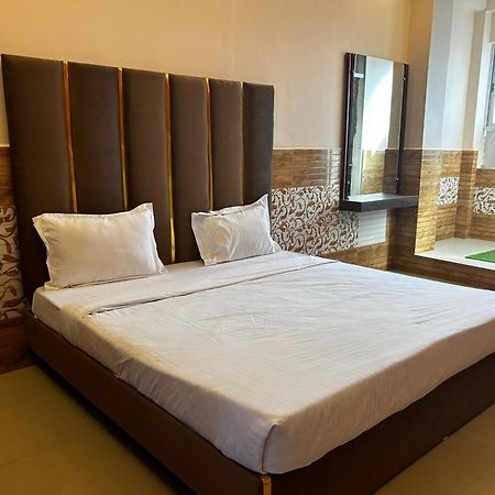Hotels7Apple Mahoba Kültér fotó