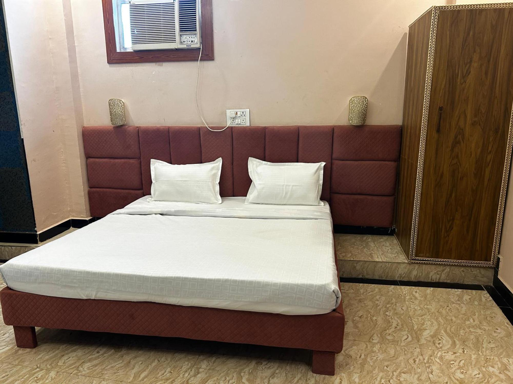 Hotels7Apple Mahoba Kültér fotó